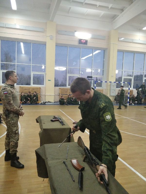Военно-спортивная эстафета, посвящённая Дню Героев Отечества.