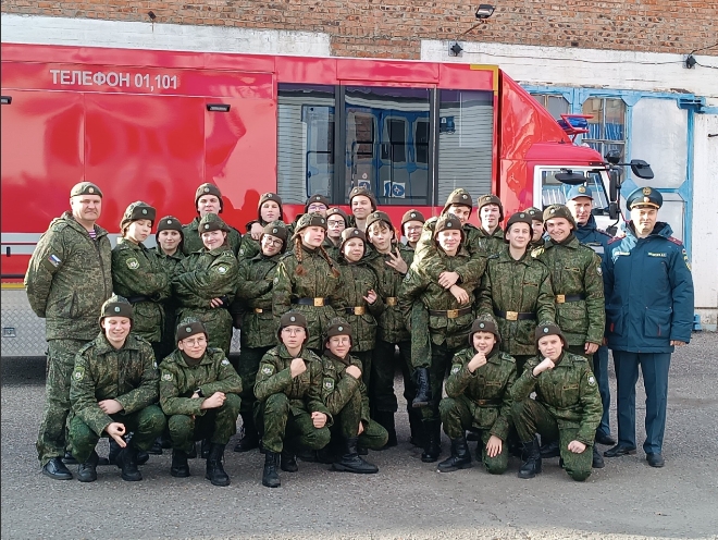 Экскурсия в пожарную часть кадетами 7-х взводов.